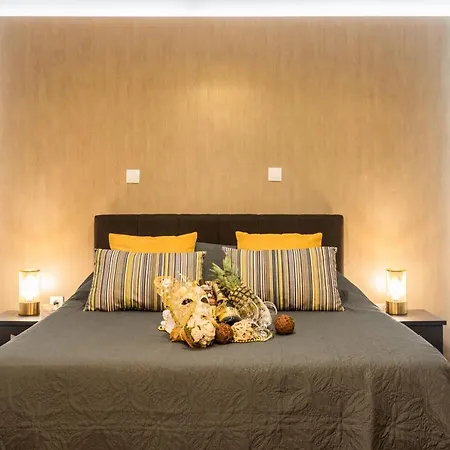 Beautiful City Rooms Close To Acropolis-2